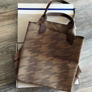 Rothy’s Dark Camel Houndstooth Tote